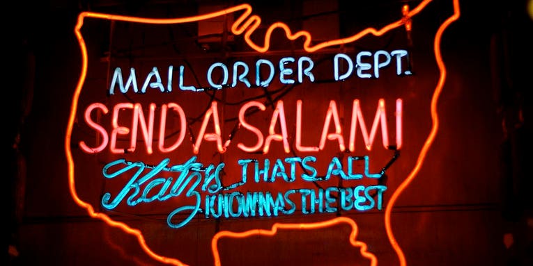 Project Neon Documents New York’s Best Fluorescent Signs Project Neon Documents New York’s Best Fluorescent Signs