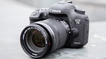 Canon 7D mark II DSLR Hands-On