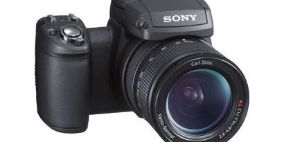 Editor’s Choice 2006: High-Res EVF Cameras