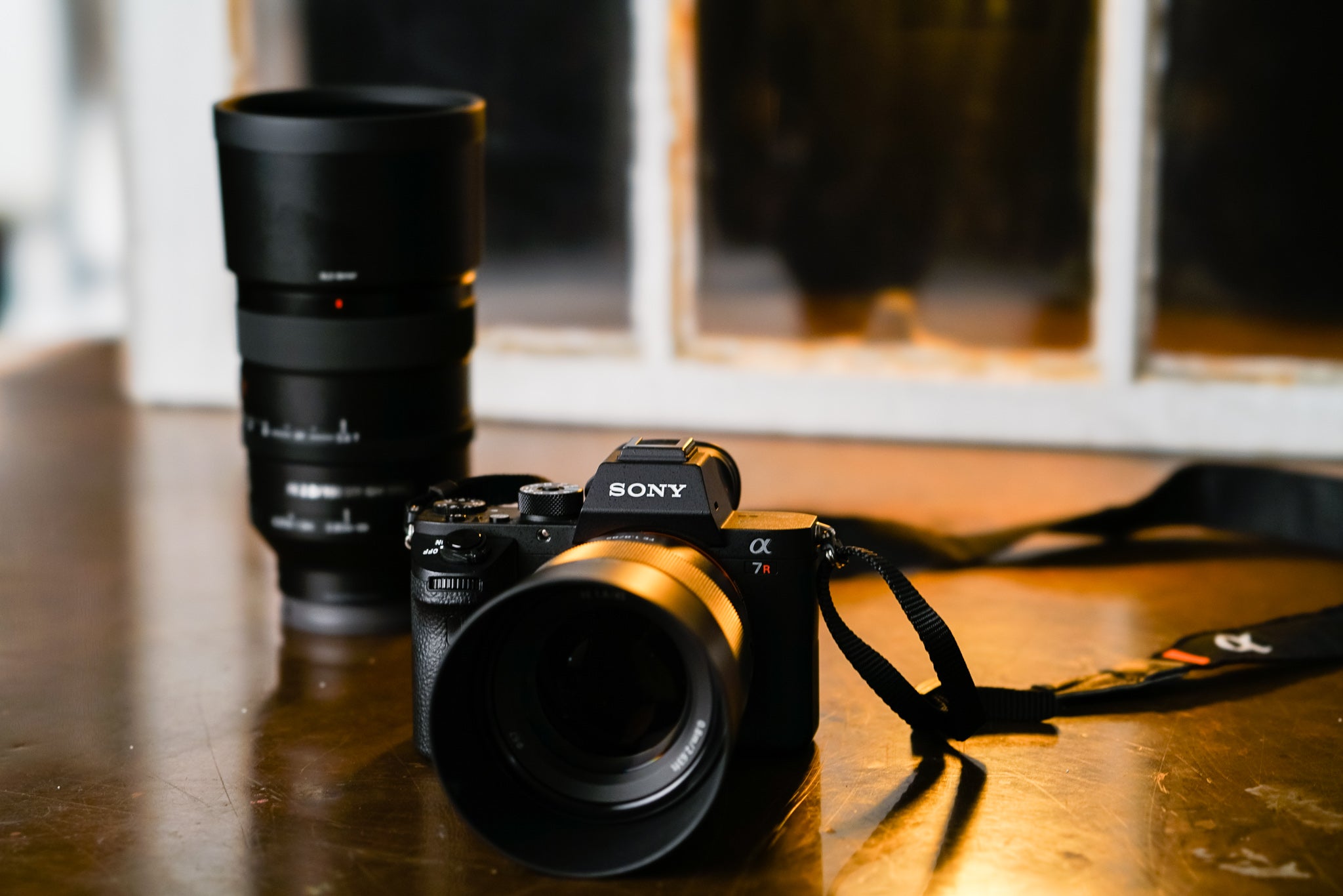 sony g master 85mm 1.8