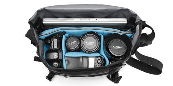 Timbuk2 Snoop Insert Transforms a Normal Messenger Bag Into A Camera Bag