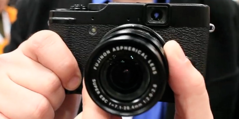 Hands On: Fujifilm X10