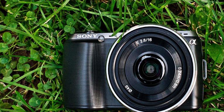 New Gear: Sony NEX-C3 Is the World’s Smallest APS-C Interchangeable Lens Camera New Gear: Sony NEX-C3 Is the World’s Smallest APS-C Interchangeable Lens Camera