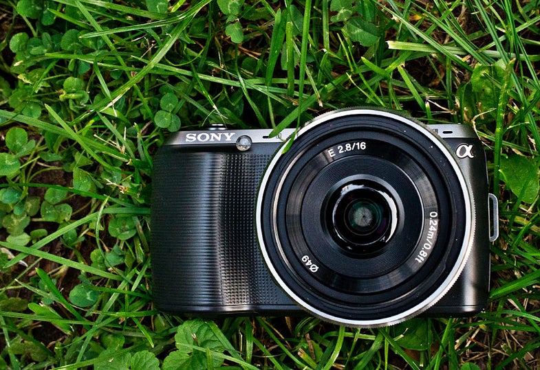 Sony NEX-C3 Main