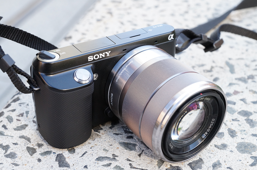 Hands-On: Sony NEX-F3 Compact Camera