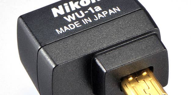 New Gear: Nikon WU-1a Wireless Adapter Connects D3200 to Smartphones and Tablets New Gear: Nikon WU-1a Wireless Adapter Connects D3200 to Smartphones and Tablets