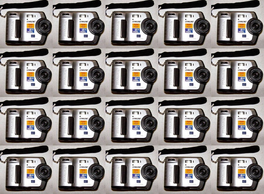 Lot of 20 Sony Mavica MVC-FD200 Cameras- $1,111.00