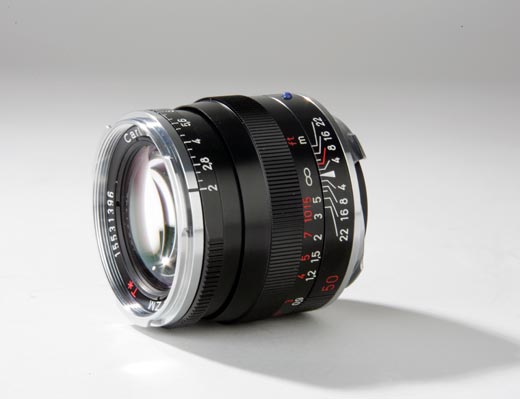 Carl-Zeiss-Planar-is-only-lens-of-the-three-rangef