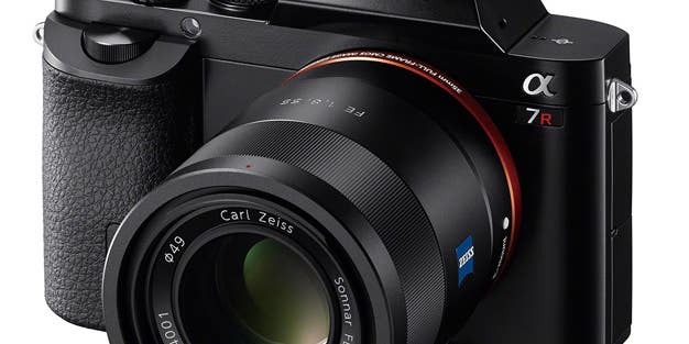 New Gear: Sony A7and A7R Full-Frame Interchangeable-Lens Compacts