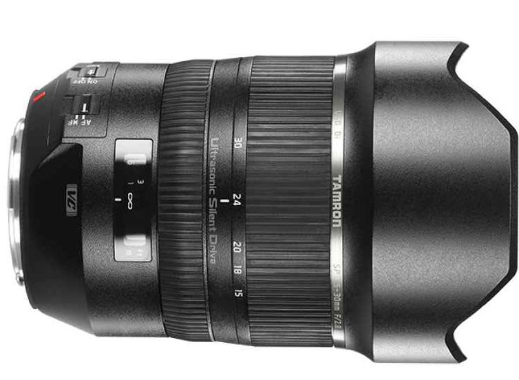 The Vibration Control system on this lens gave us acceptable handheld images at shutter speeds as slow as a full second.