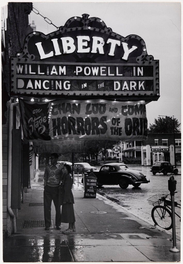 Photograph by Gordon Parks. Courtesy and Â© The Gordon Parks Foundation. Courtesy Museum of Fine Arts, Boston