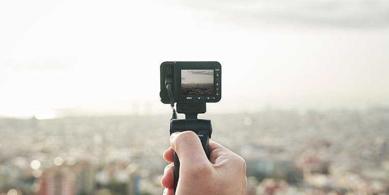 Sony’s RX0 II action camera records 4K video and has a tilting LCD screen Sony’s RX0 II action camera records 4K video and has a tilting LCD screen