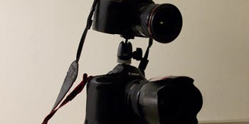 NYT Photog Stacks Two DSLRs For Simultaneous Still And Video Shooting NYT Photog Stacks Two DSLRs For Simultaneous Still And Video Shooting