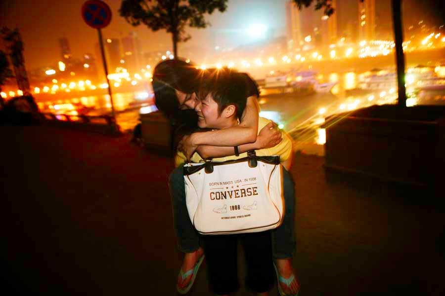 Hua and T-boy Taibao at Chaotianmen in the middle of the night