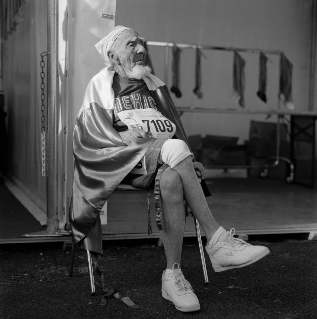 Manuel, 95, the oldest 100 meter sprinter. Riccione, Italy. 2007.