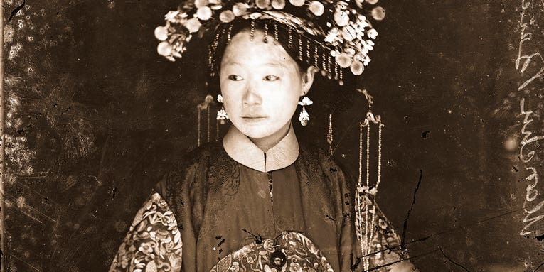 These Wet Plate Portraits Capture Chinese Culture in the 19th Century