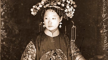 These Wet Plate Portraits Capture Chinese Culture in the 19th Century