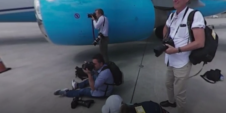 A 360° View of What It’s Like to Photograph Hillary Clinton for The New York Times