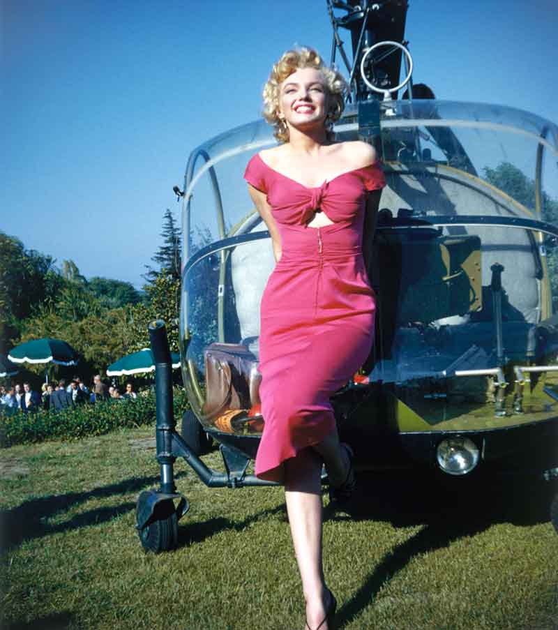 httpswww.popphoto.comsitespopphoto.comfilesfilesgallery-imagesMarilyn-Monroe-Helicopter-1-FOR-PRINT-USE-ONLY-copy.jpg