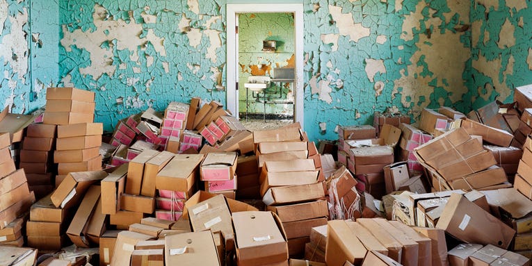 Finding Beauty and Pathos in America’s Abandoned State Mental Hospitals Finding Beauty and Pathos in America’s Abandoned State Mental Hospitals
