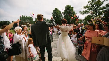 Ashley and Jeremy Parsons: Best Wedding Photographers 2013