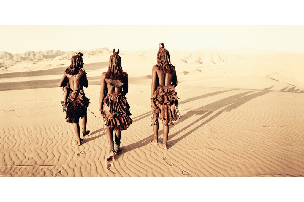 httpswww.popphoto.comsitespopphoto.comfilesimages201503003_himba_hartmann_valley_cafema_namibia_2011.jpg