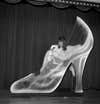 httpswww.popphoto.comsitespopphoto.comfilesimages201507008_the_ladies_of_barry_ashtons_wonderful_world_of_burlesque_at_the_silver_slipper_casino_march_22_1971.jpg