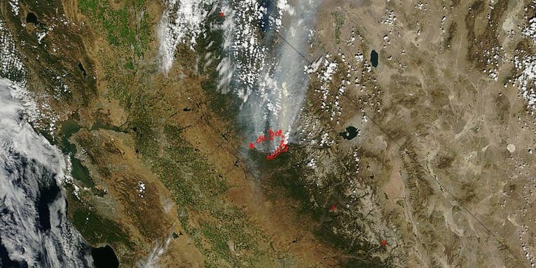 Photo of the Day: The Yosemite Wildfire, From Space Photo of the Day: The Yosemite Wildfire, From Space
