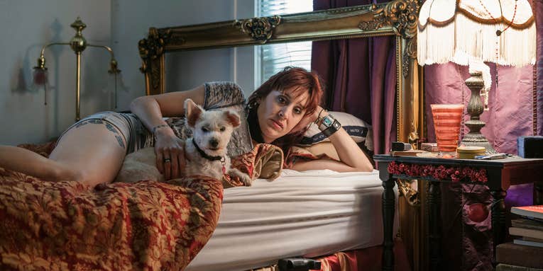 Captivating Portraits of Texan Women and Their Guns Captivating Portraits of Texan Women and Their Guns