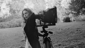 Sally Mann Chases Ghosts and Buries the Hatchet in New Memoir, Hold Still