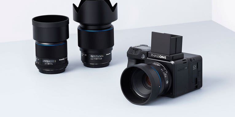 Shooting with a 150-megapixel, medium-format camera Shooting with a 150-megapixel, medium-format camera