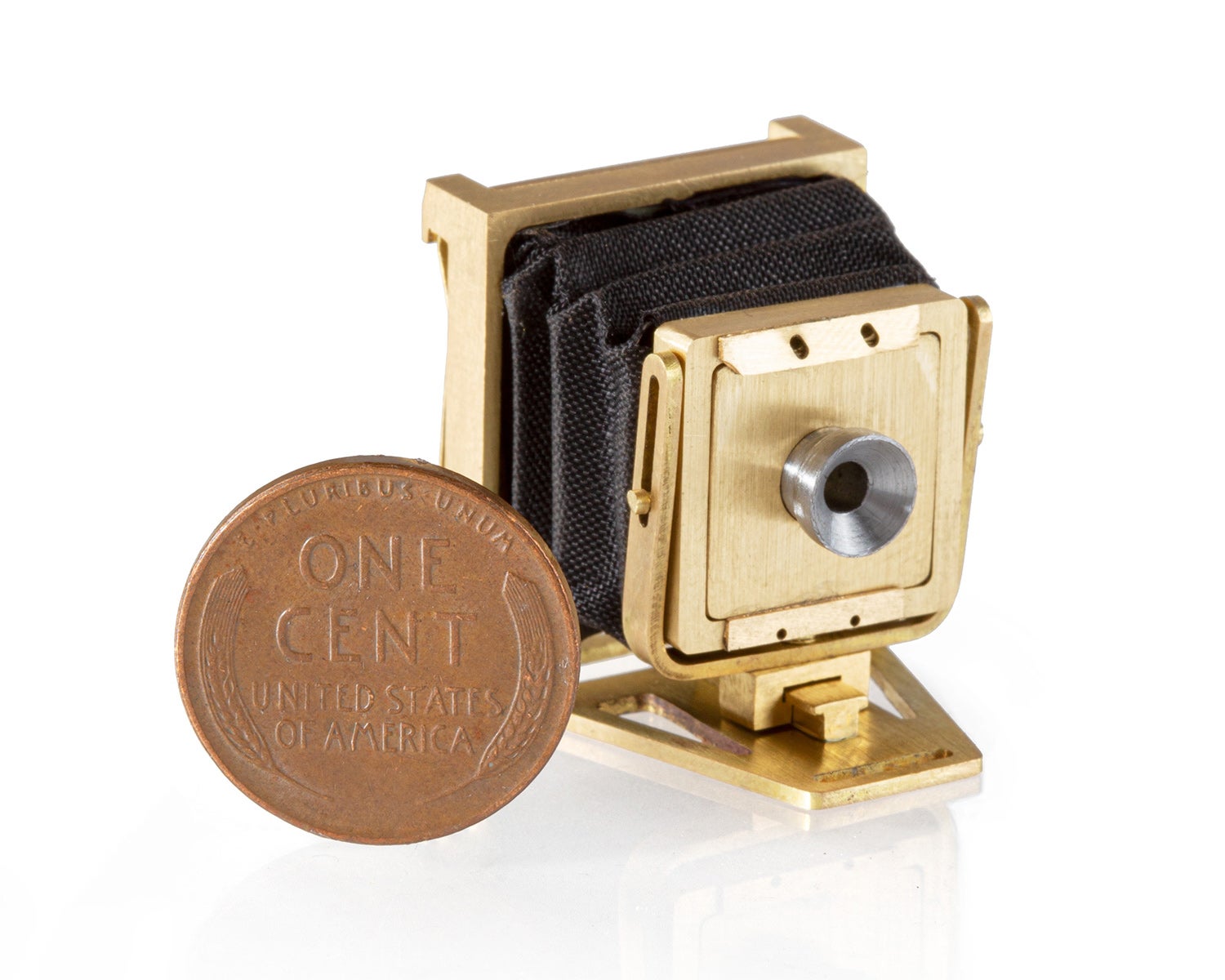 This zine features homemade cameras and the wild images that they created