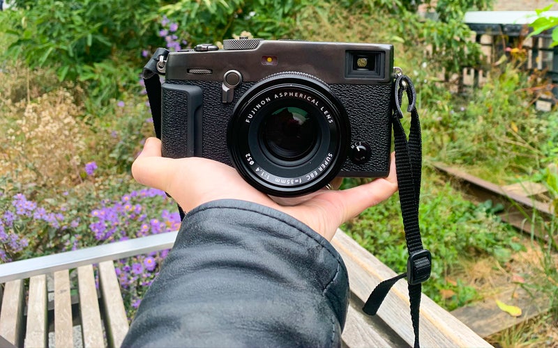 Fujifilm X-Pro3 in hand