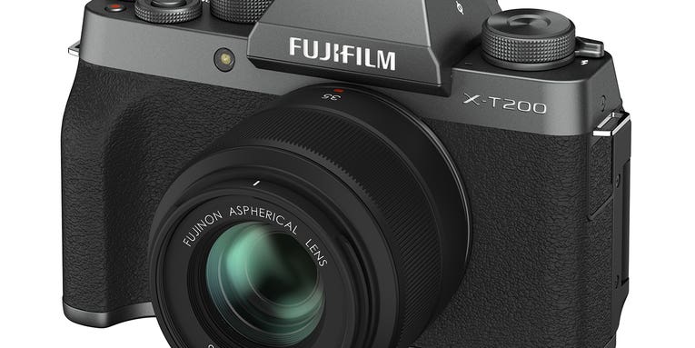 Fujifilm introduces the X-T200, the compact mirrorless camera for everyday use