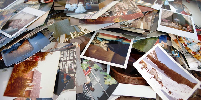Move your digital photos between services without losing a pixel Move your digital photos between services without losing a pixel