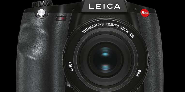 Leica introduces 64-megapixel S3 camera