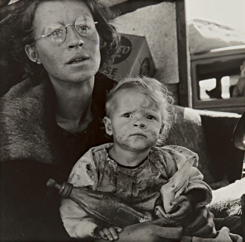 Mother and Baby of Family on the Road, Tuleake, Siskiyou County, California