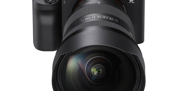 Sony built a tiny mirrorless camera with a full-frame sensor inside Sony built a tiny mirrorless camera with a full-frame sensor inside