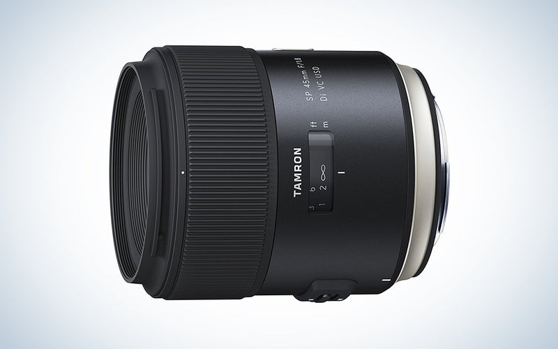black tamron nikon camera lens is the best lens for portraits