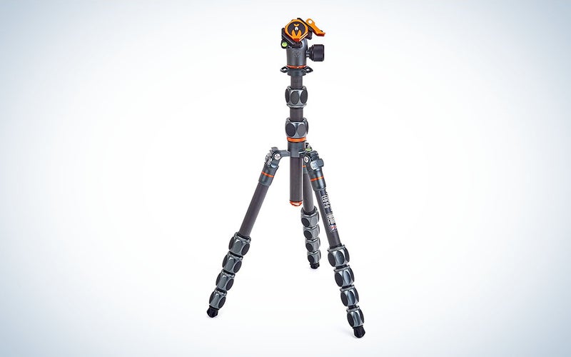 A carbon fiber travel tripod with a unique orange tripod mount make and high weight capacity make this one of the best tripod for dslr.