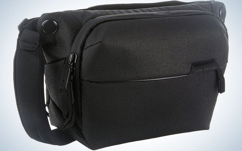 Black camera bags make perfect gifts for photographers