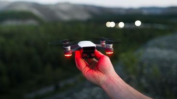 Best drone for beginners in the palm of a hand