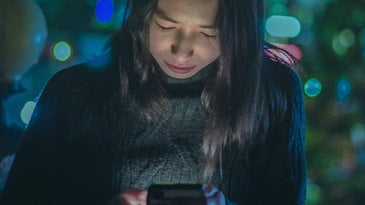 Your phone's dimmest screen setting is still too bright. Here's how to darken it even more.