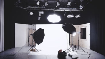 Use these tools for the best photography lighting.
