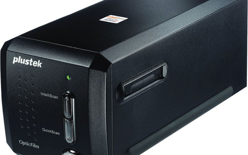 Plustek 8200i 35mm Film Scanner is the best gift for film photography.