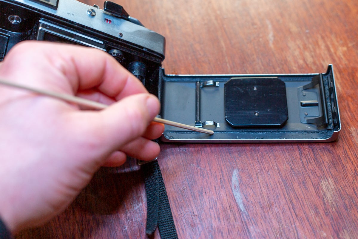 How to change the light seals in an old film camera