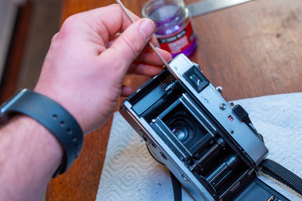 How to change the light seals in an old film camera