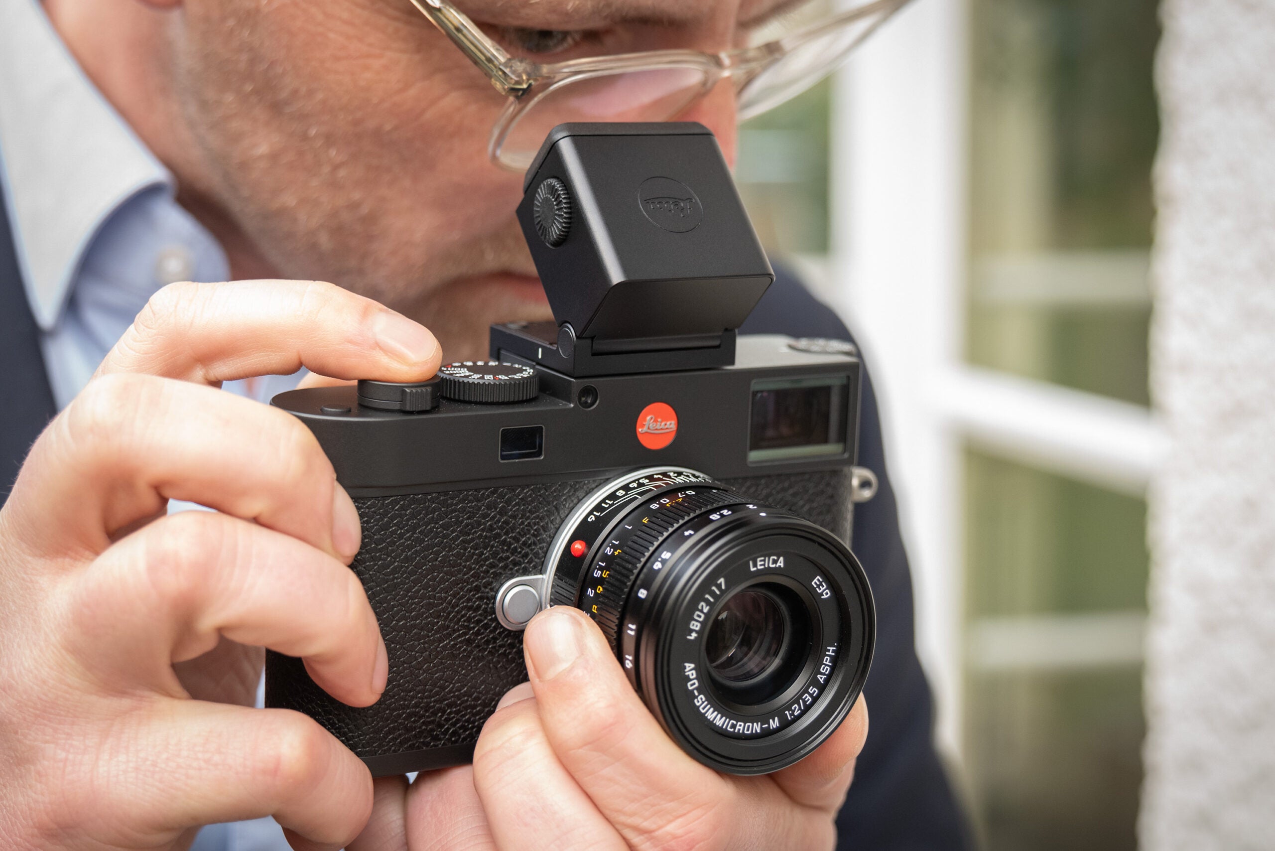 Leica M11 Visoflex 2 electronic viewfinder features
