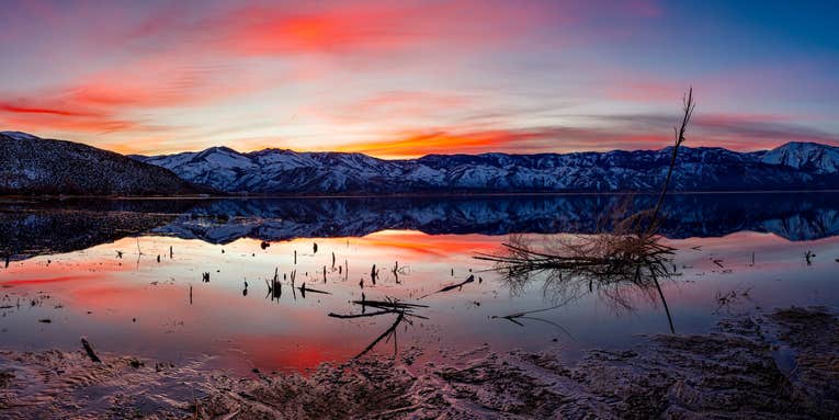 A soothing sunset, a spectacular cityscape, and other favorite photos of the day