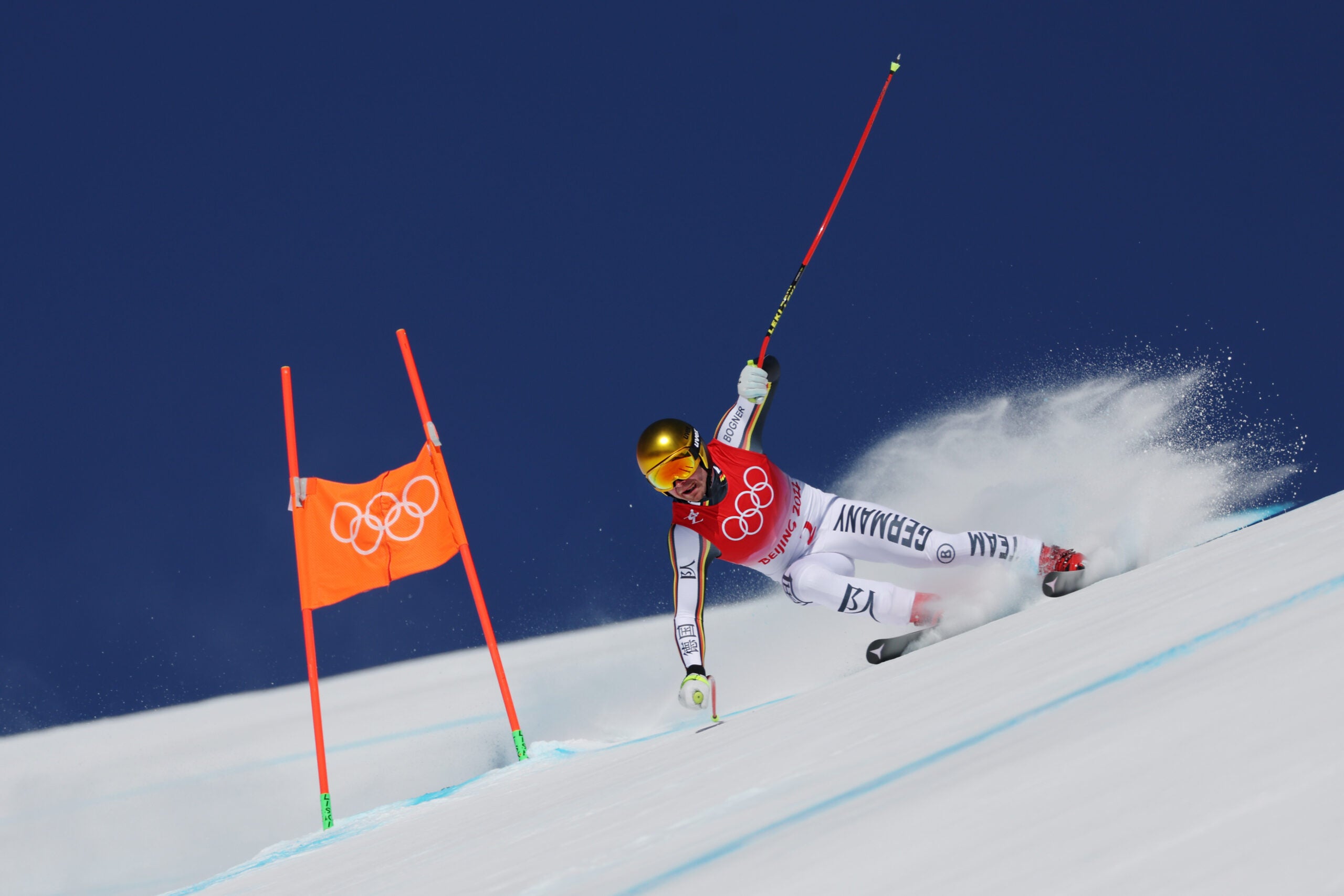 Andreas Sander, da Equipe Alemanha, esquia durante a segunda sessão de treinamento de Downhill Masculino antes dos Jogos Olímpicos de Inverno de Pequim 2022 no Centro Nacional de Esqui Alpino em 04 de fevereiro de 2022 em Yanqing, China.